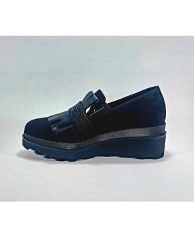 mocassino donna in camoscio nero con frangia in vernice