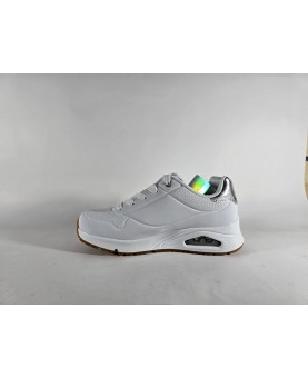 Skechers bianche con lacci