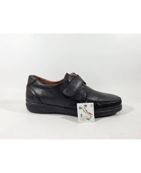scarpa uomo pelle nera chiusura a strappo